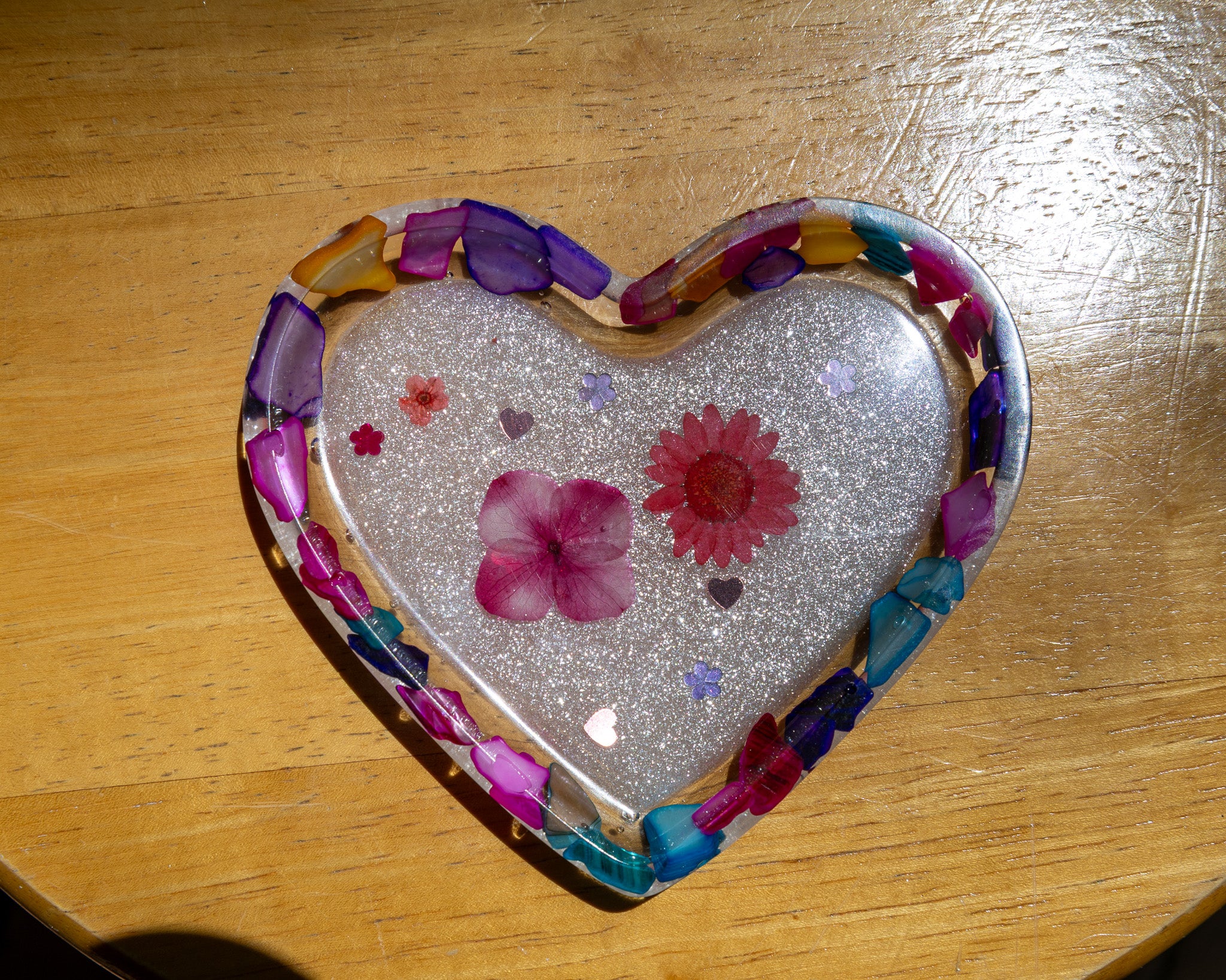 Floral Resin Heart – Trinket Holder & Decorative Keepsake