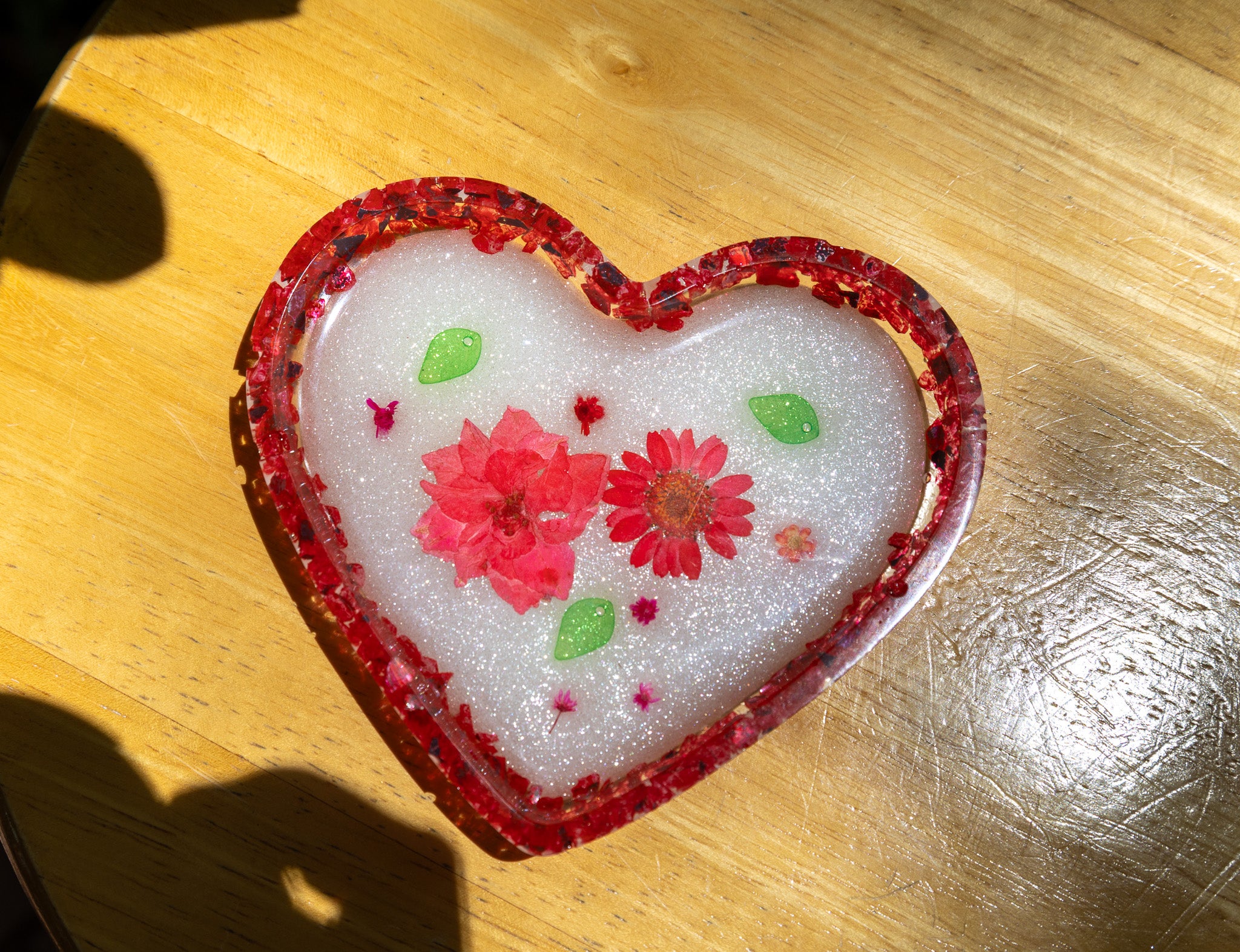 Floral Resin Heart – Trinket Holder & Decorative Keepsake